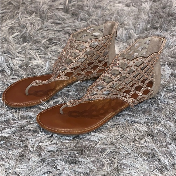 Sandals - Picture 3 of 3